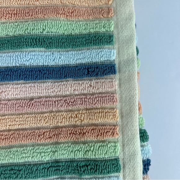 Rachel Zoe Striped Bath Towel Rainbow Pink Blue Green 100% Cotton 1 Pc NEW - Picture 5 of 8